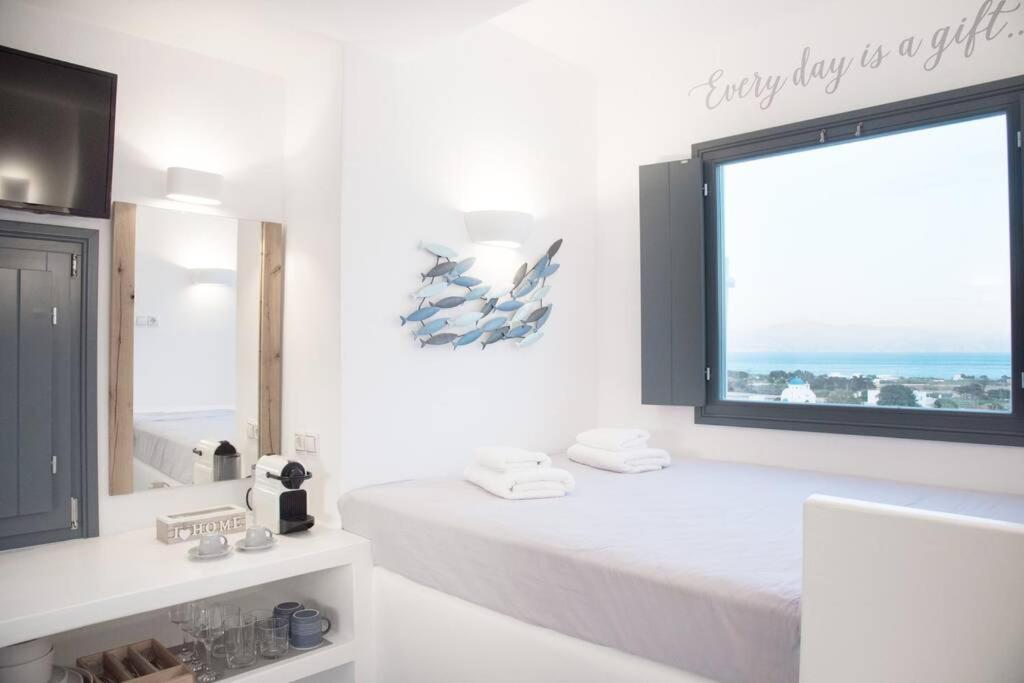 Апартаменты Sunny Studio W.Breathtaking Naxos Views In Isterni Isterni  Экстерьер фото