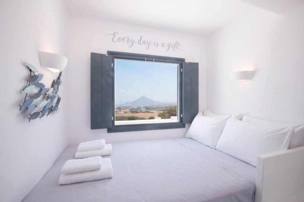 Апартаменты Sunny Studio W.Breathtaking Naxos Views In Isterni Isterni  Экстерьер фото